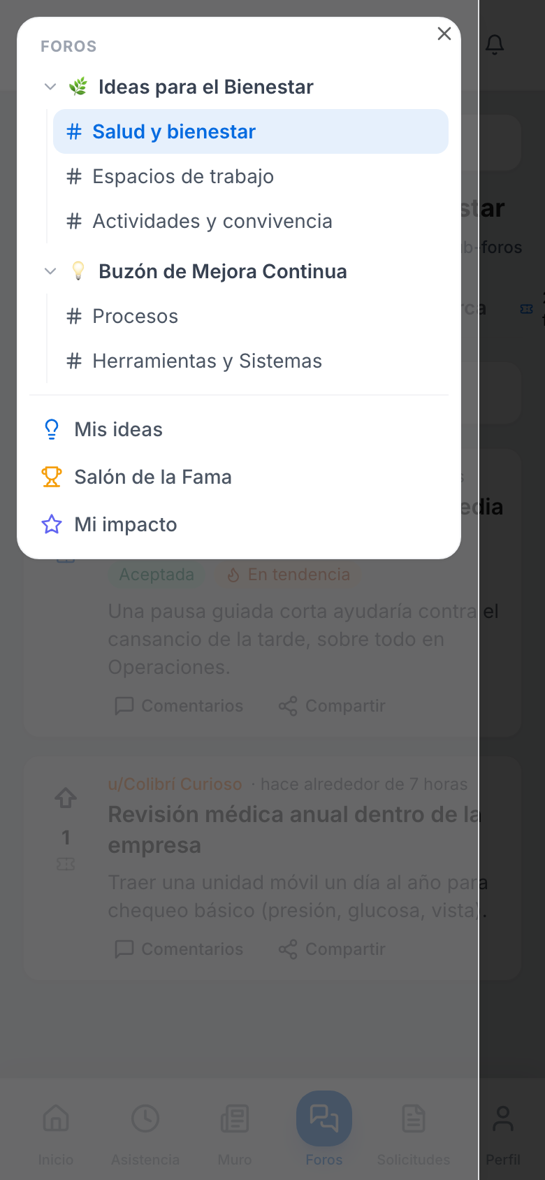 Foros en celular: arriba el botón con el nombre del sub-foro actual y, abierto, el cajón lateral con la lista de foros y sub-foros